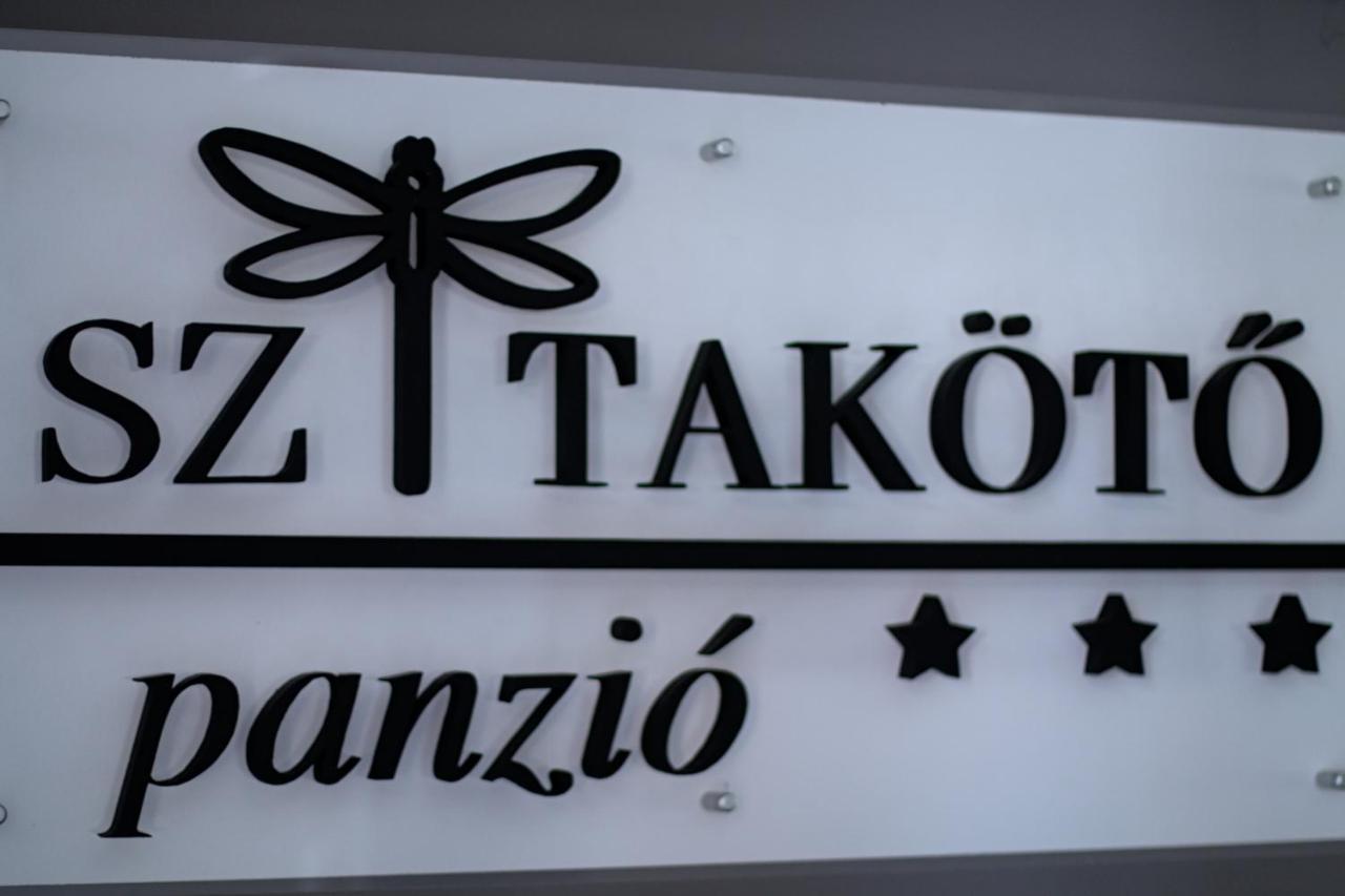 Отель Szitakoeto Panzio Тисафюред Экстерьер фото